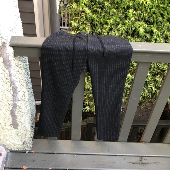 Fully lined grey wool pinstripe joggers - Picture 2 of 6